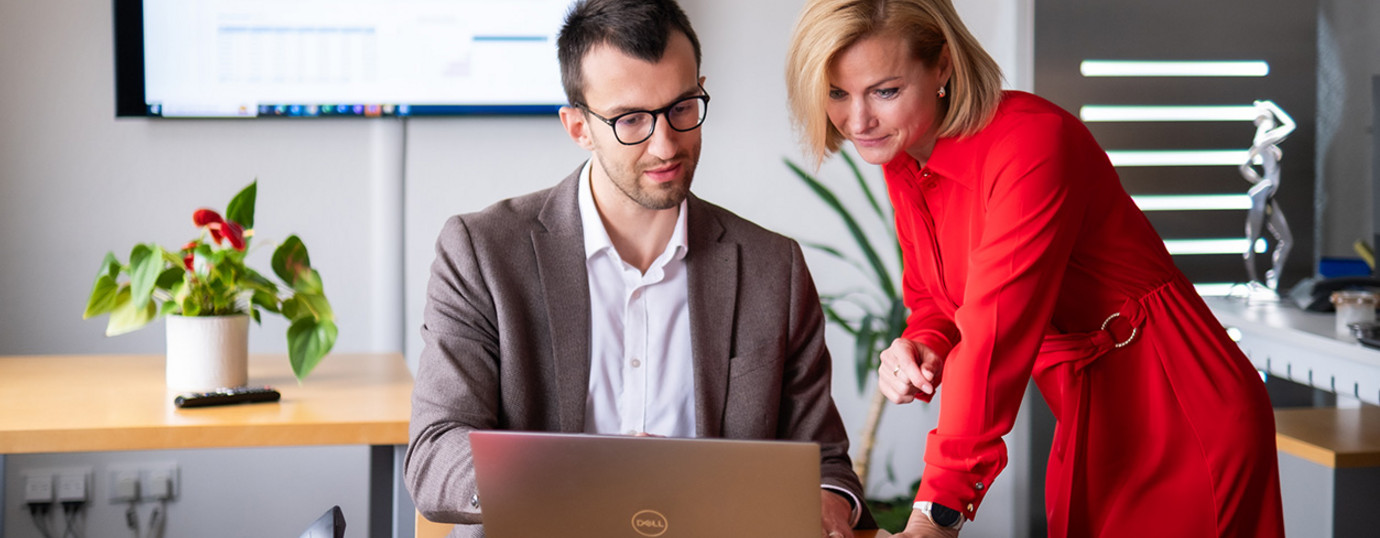 Senior finanční účetní